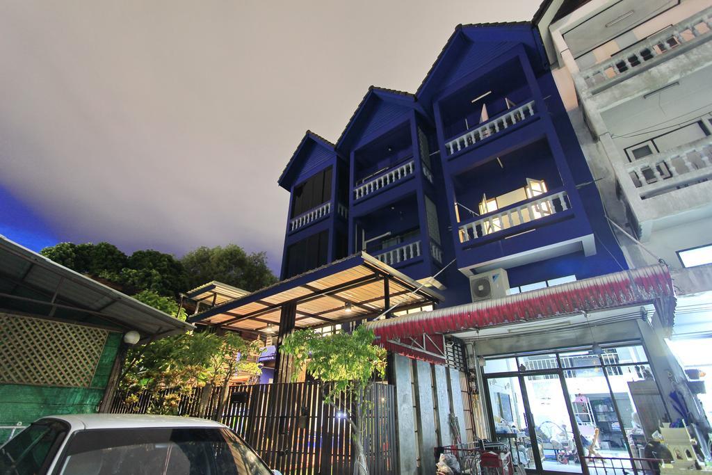 Chez Pom Hotel Chiang Mai Buitenkant foto