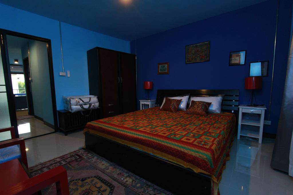 Chez Pom Hotel Chiang Mai Buitenkant foto