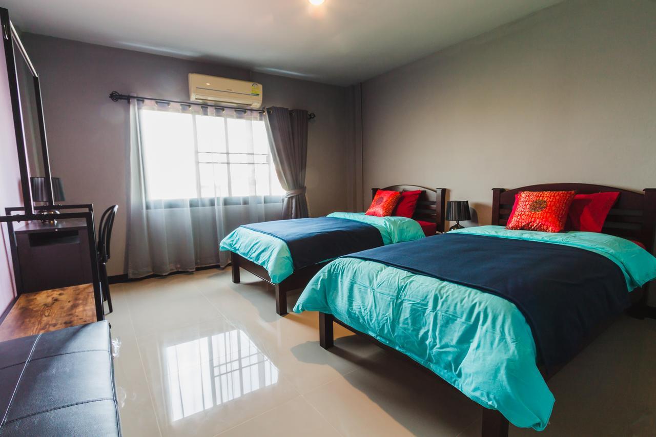Chez Pom Hotel Chiang Mai Buitenkant foto