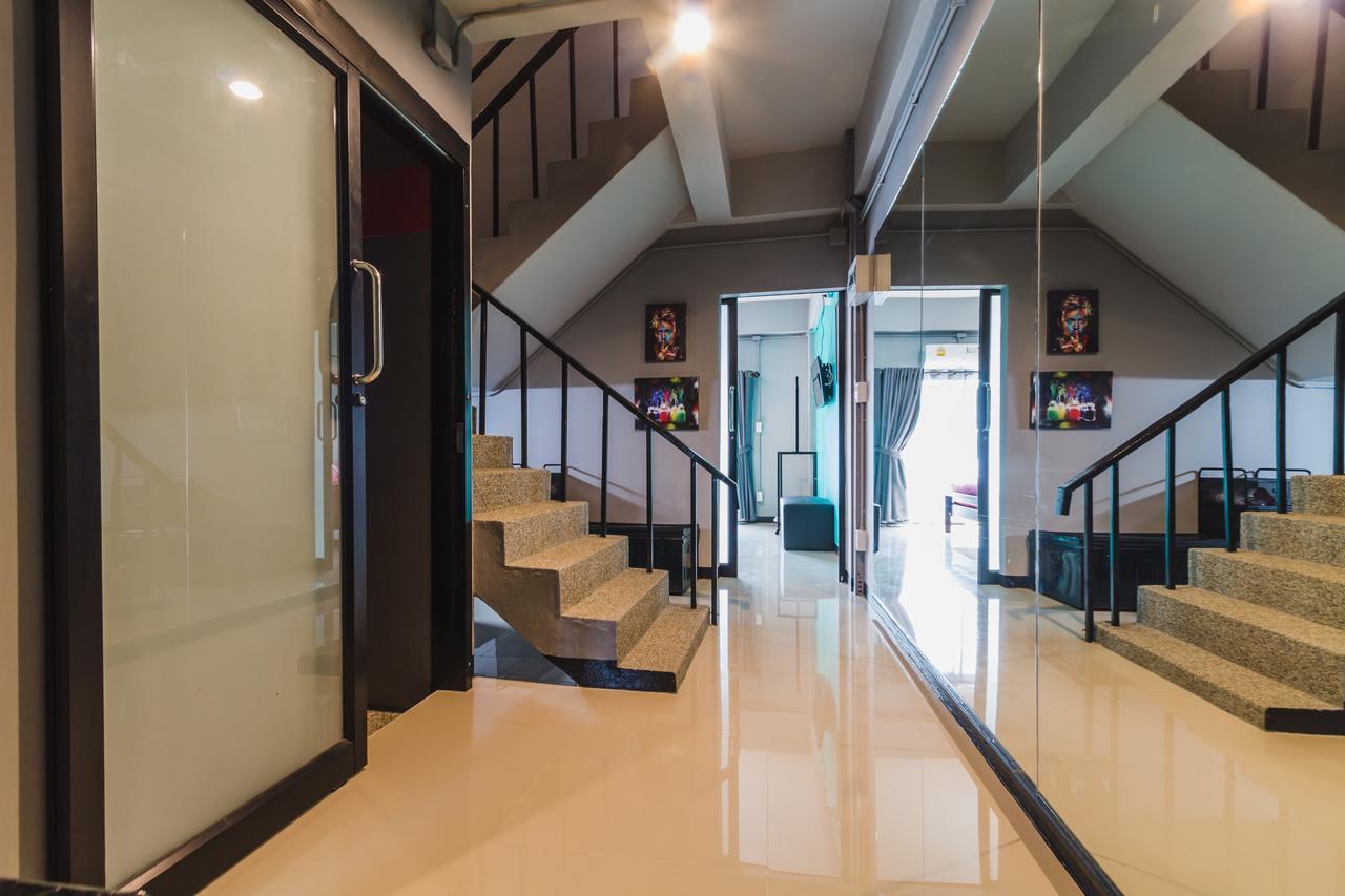 Chez Pom Hotel Chiang Mai Buitenkant foto