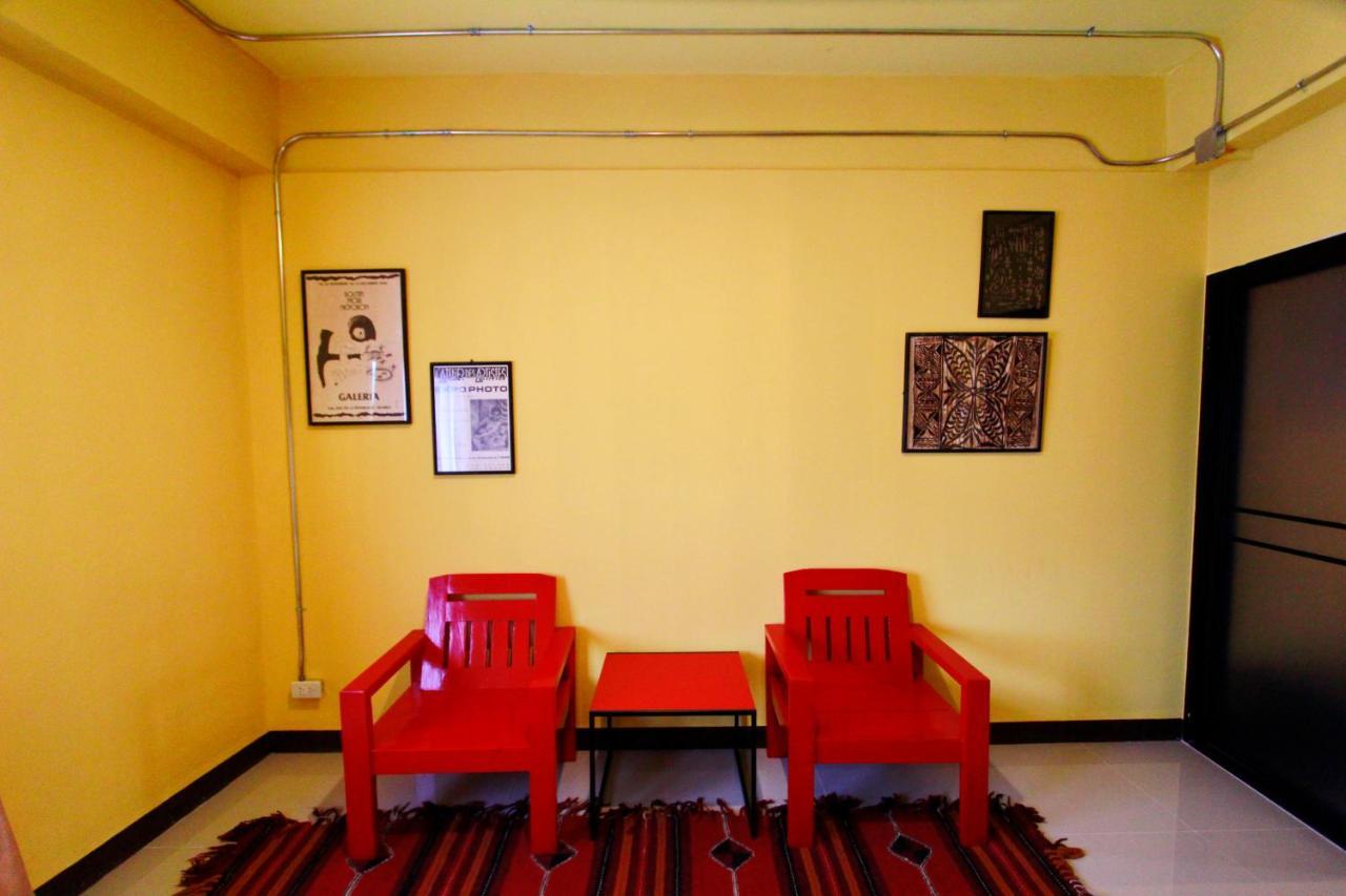 Chez Pom Hotel Chiang Mai Buitenkant foto